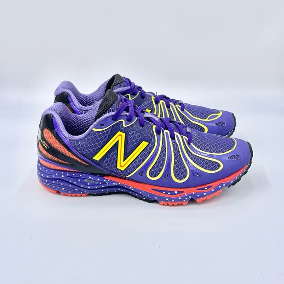 RARE New Balance 890v3 Boston Marathon 2013 Purple GITD Running Shoe Women’s 7 - Picture 2 of 13